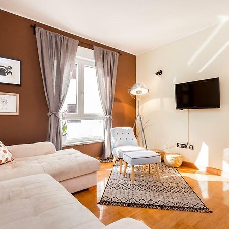 City Stylish Apartment Póla Kültér fotó