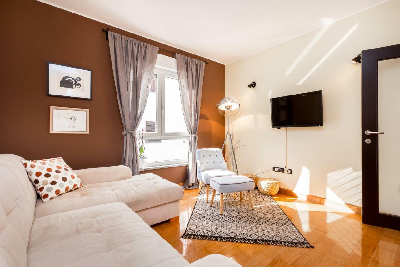 City Stylish Apartment Póla Kültér fotó