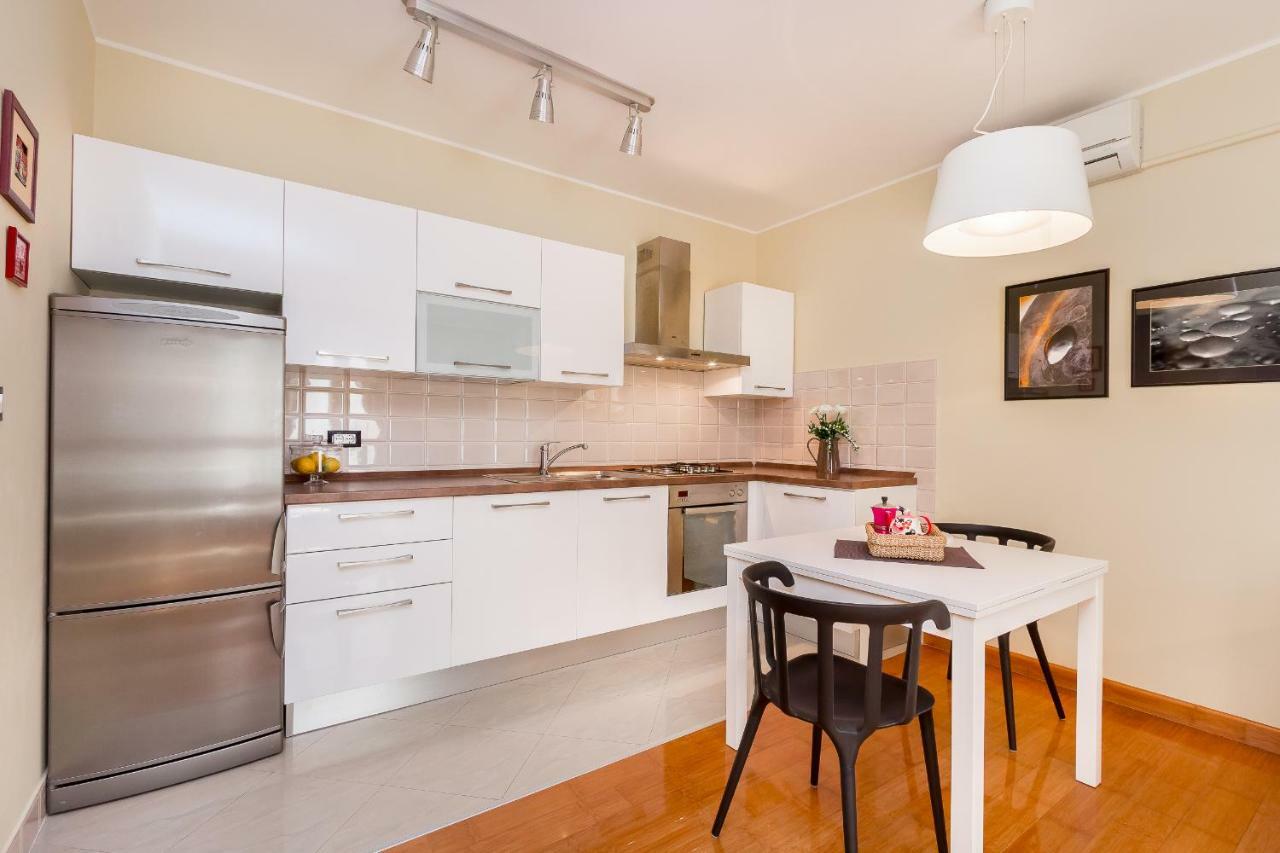 City Stylish Apartment Póla Kültér fotó